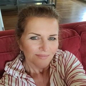 Meet your Posher, Sandy